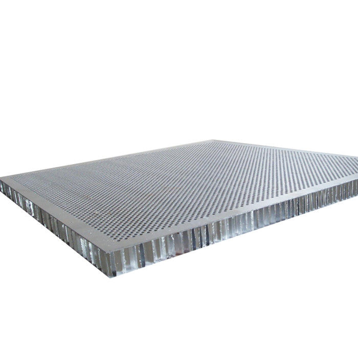 Gạch ốp trần cách âm đục lỗ 20mm Alu lõi tổ ong Độ cứng cao